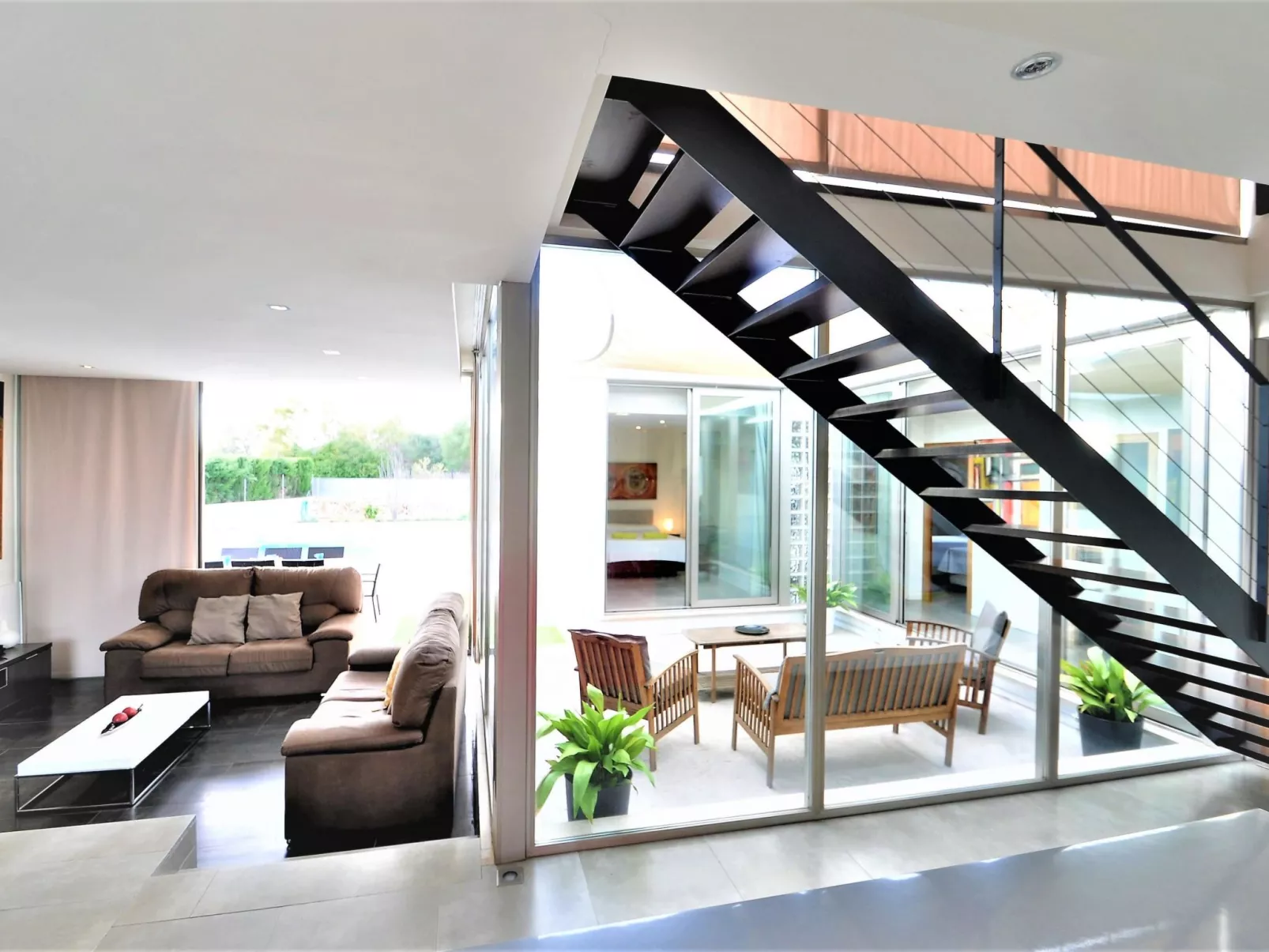 Moderna Villa cerca del golf y con piscina privada, ideal para familias - ofert - Inside
