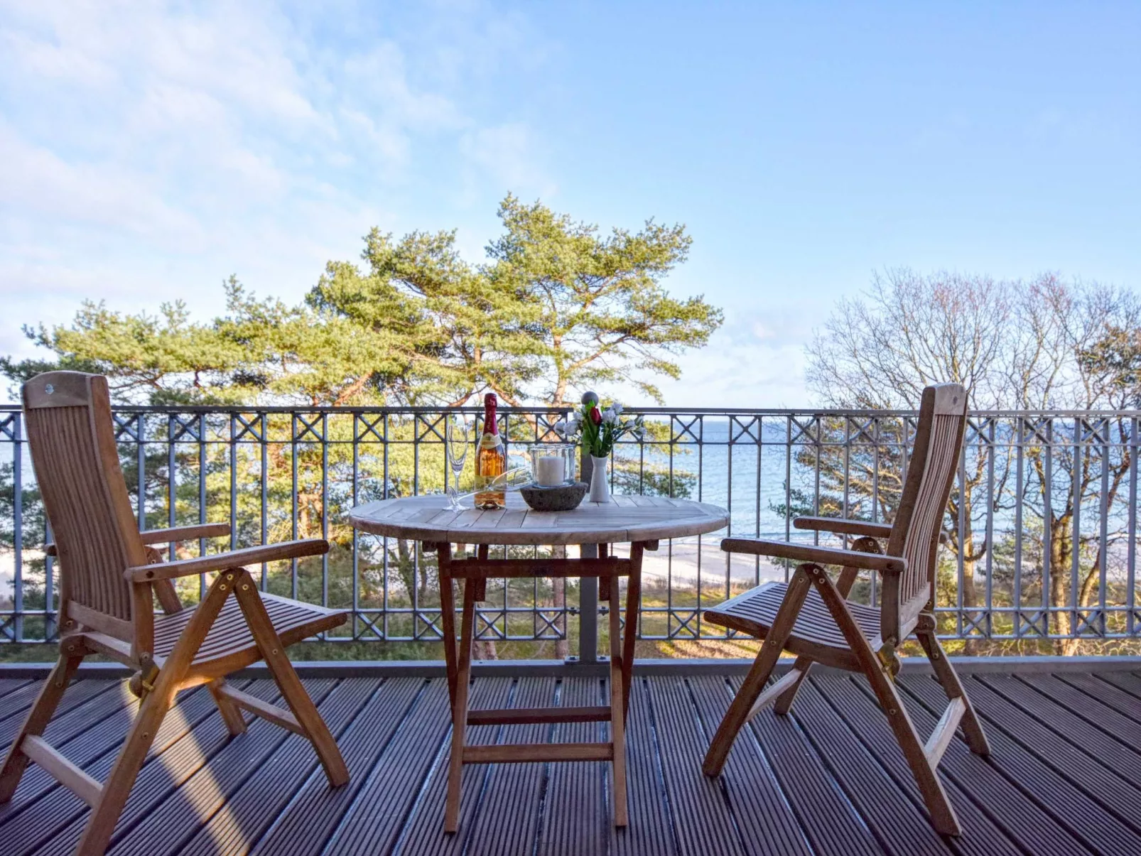 Strandnahe Wohnung mit Großem Balkon und Meerblick - Dehors