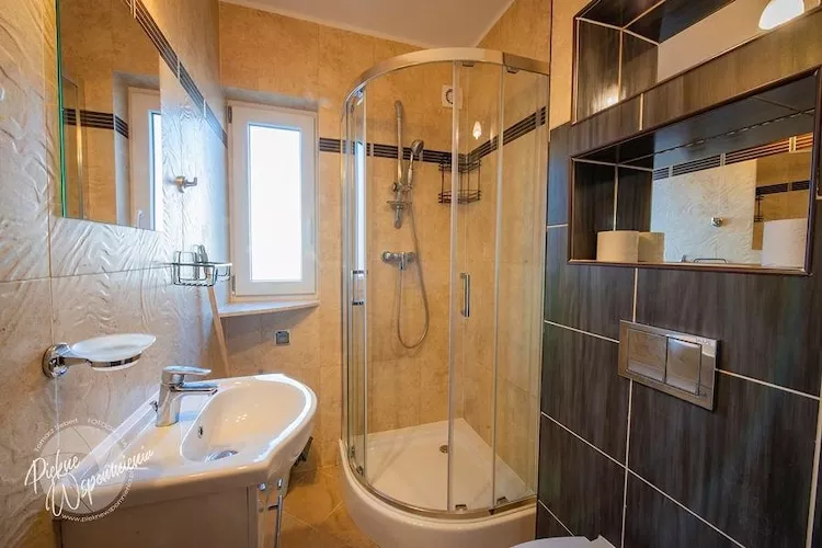 	Domy wakacyjne 6-os RÓŻA MALWA - Badezimmer