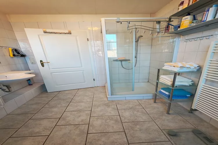 Ferienwohnung Gartenblick - Badezimmer