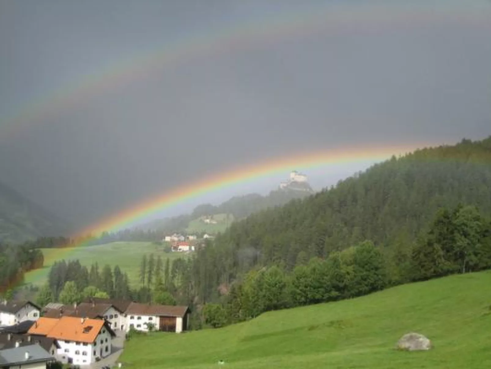 Forsthaus Falkenstein, (Tarasp). - Draußen