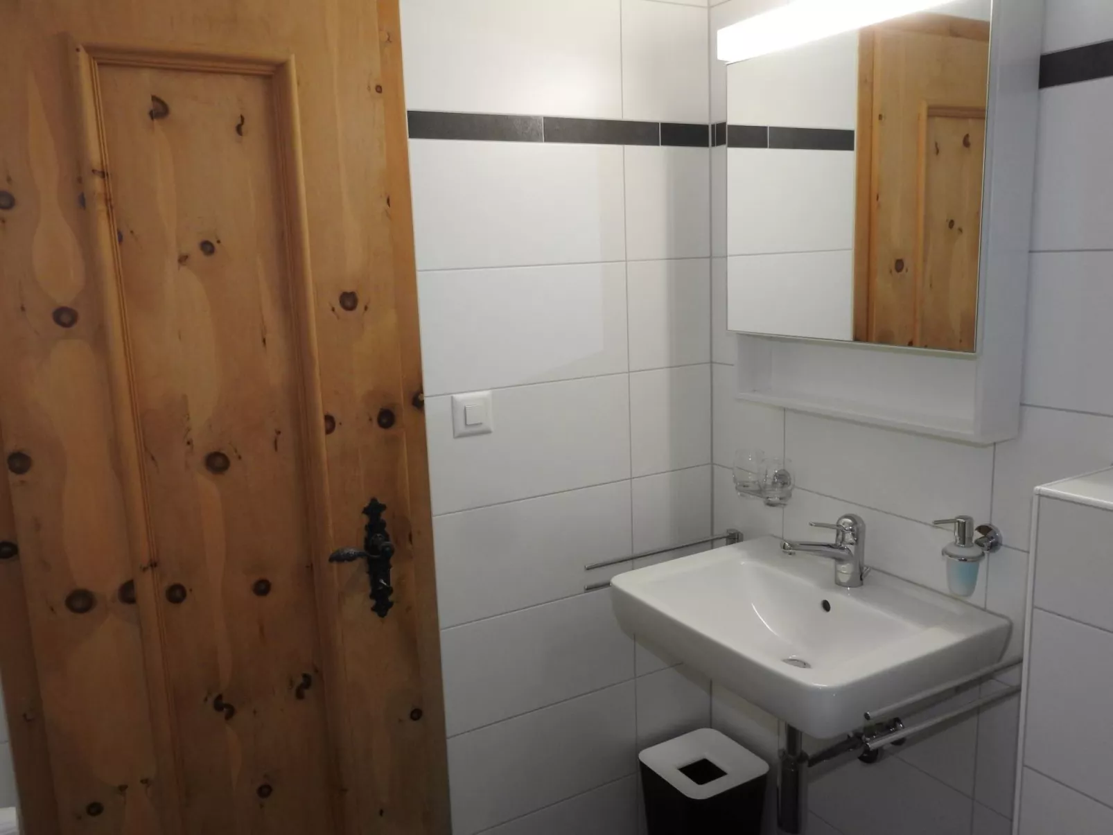 Ner B / Hartl, (Flims Dorf). 2.5 Zimmerwohnung - Drinnen