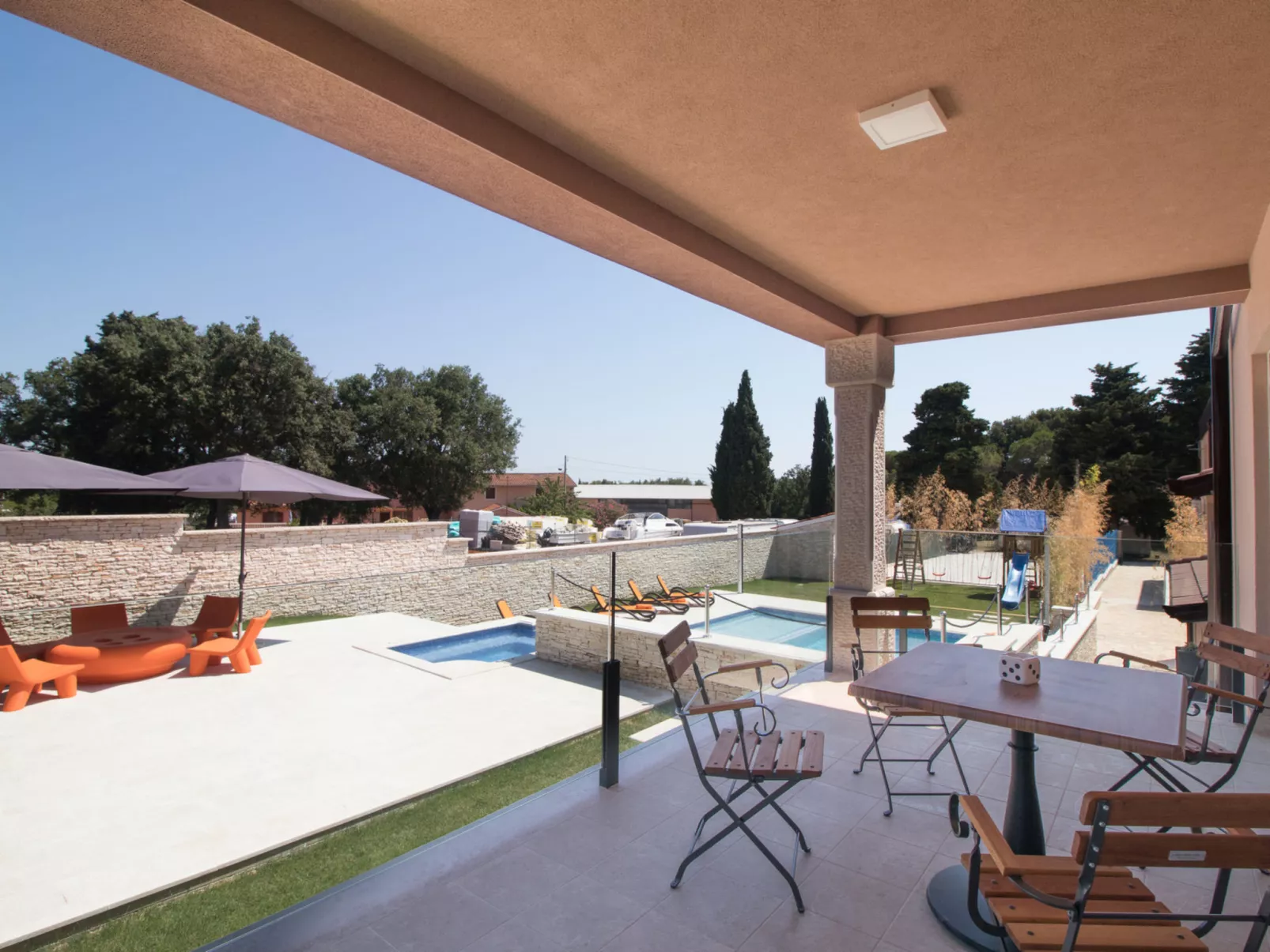 Villa Maxima - Outside