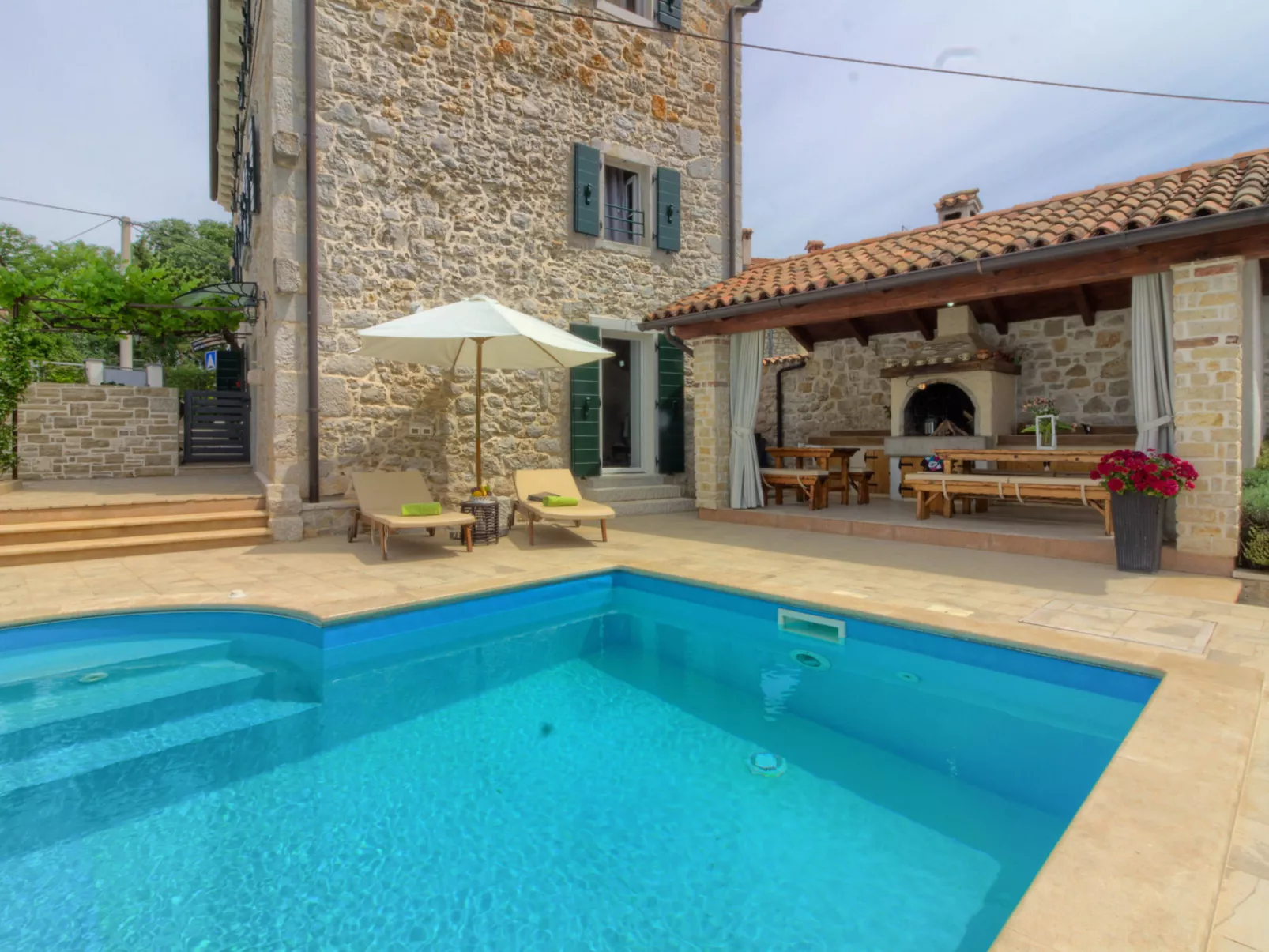 Villa Parentium - Outside