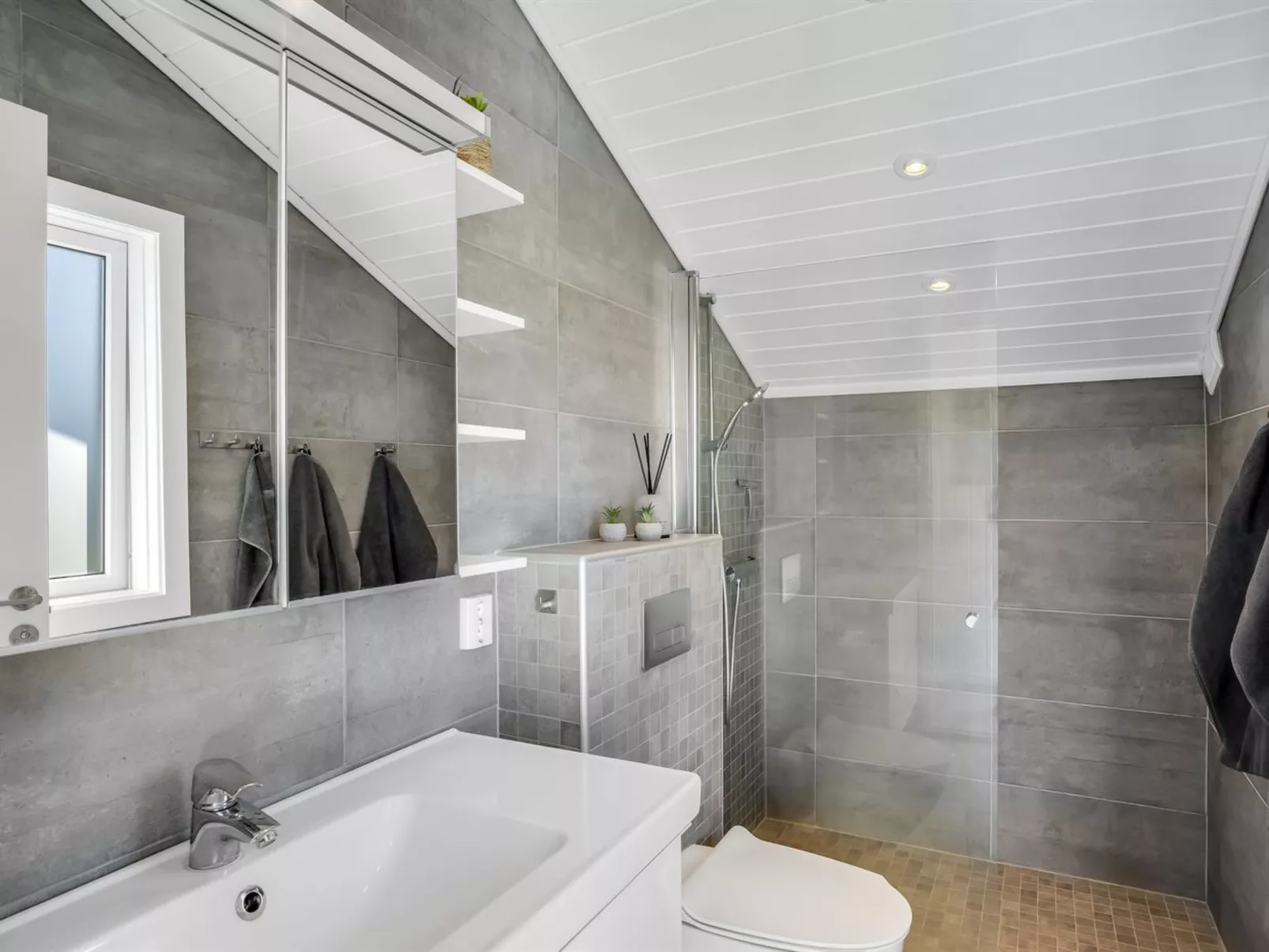 "Halona" - 400m from the sea - Drinnen