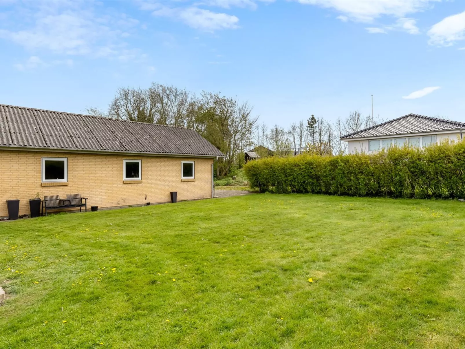 "Aina" - 20km from the sea - Draußen
