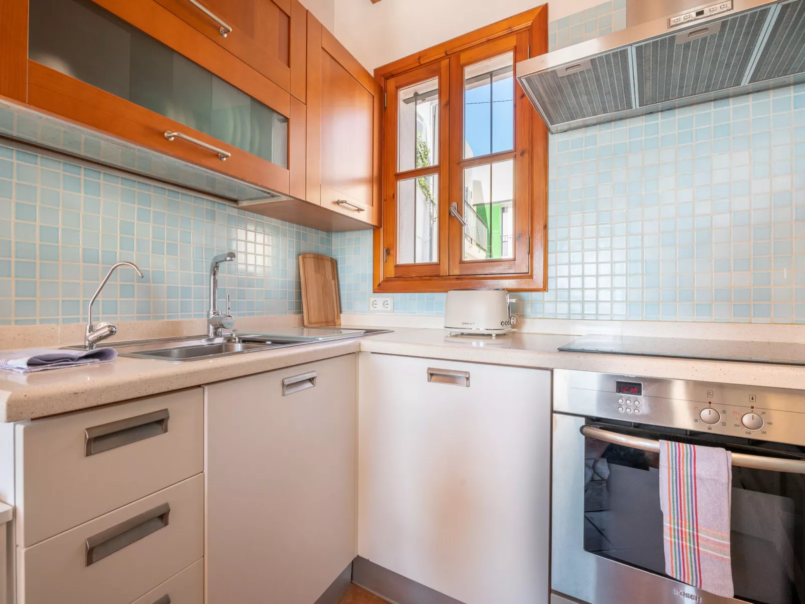 MOLI 37 HOUSE - PORT VIEW TERRACE - Dedans