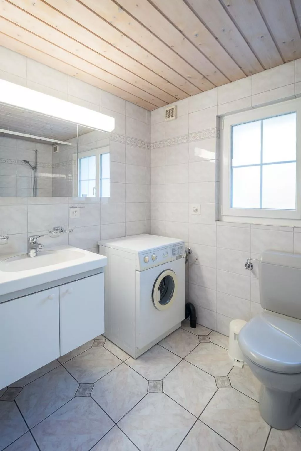Chalet/Ferienhaus - Dedans