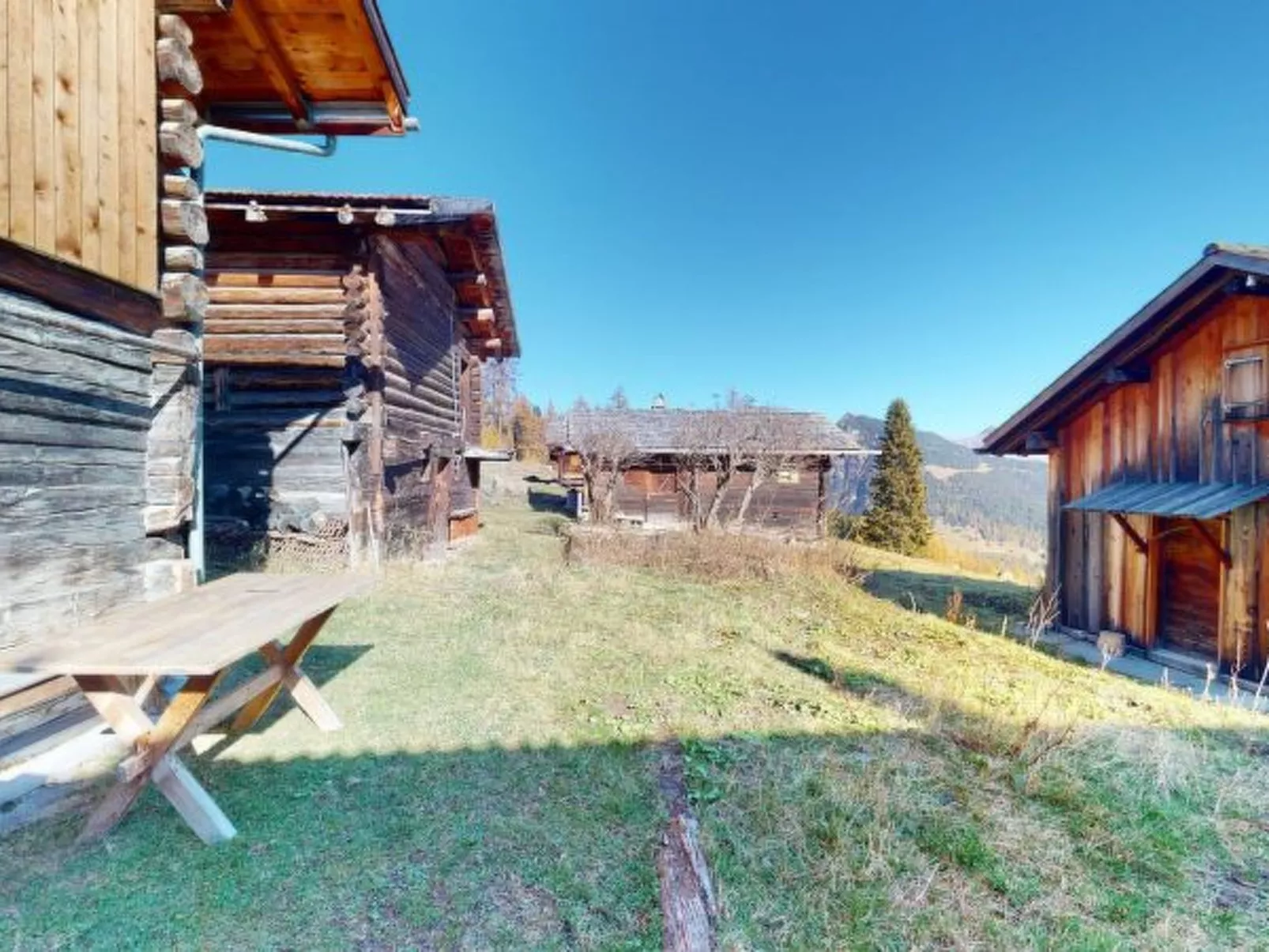 Alphütte-Maiensäss Mutten - Draußen