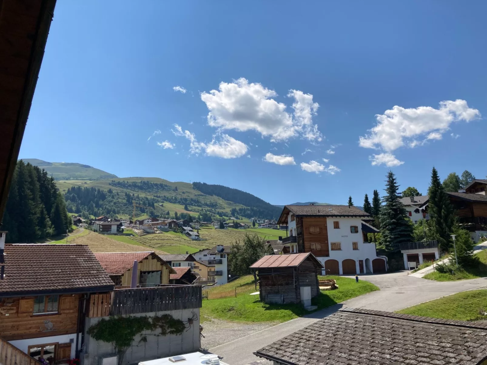 Bim Chappeli, Obersaxen-Affeier, (Obersaxen). - Draußen