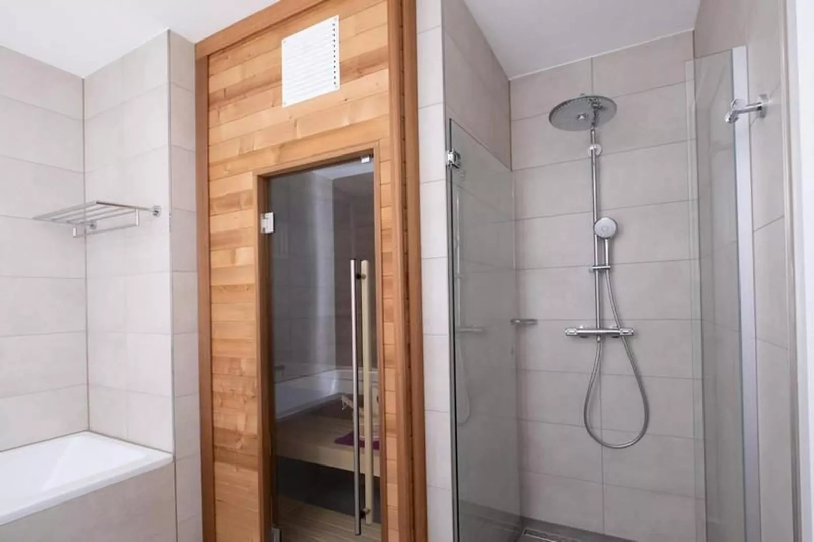 Luxury Beach Apartment | 4+2 Pers. - Badezimmer