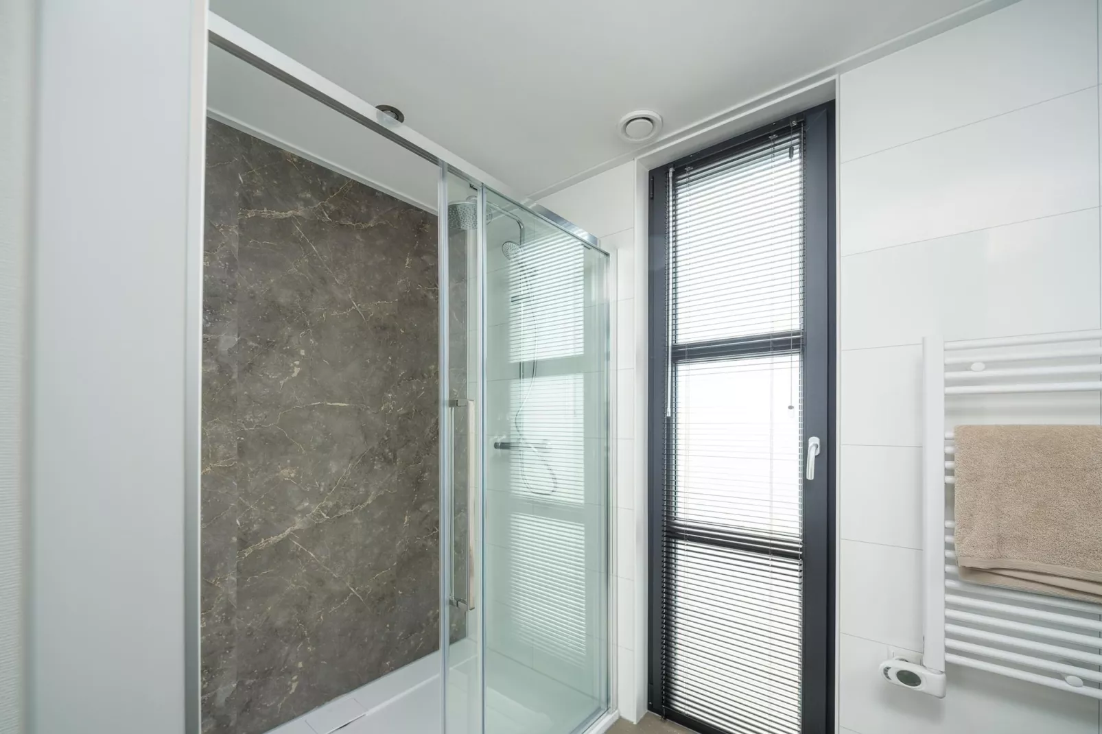 Villa Meerzicht | 4 Pers. Sauna - Salle de bain