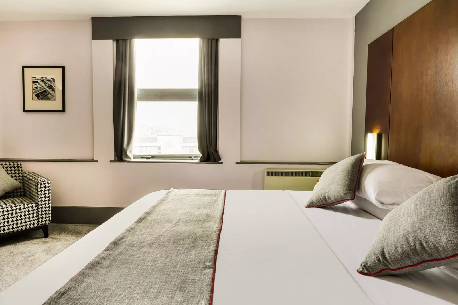 Standard King Room - Schlafzimmer