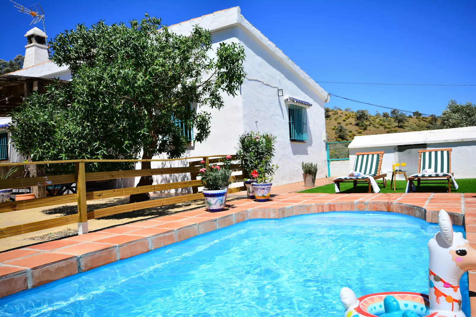 Villa Montes de Málaga - Schwimmbad