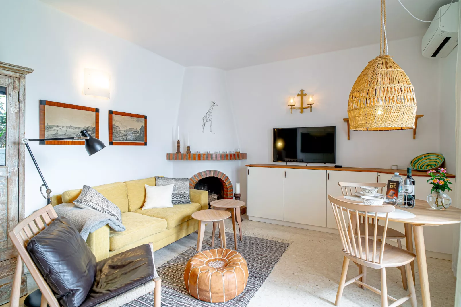 Capistrano Village Casa Emma by Casasol - Living room