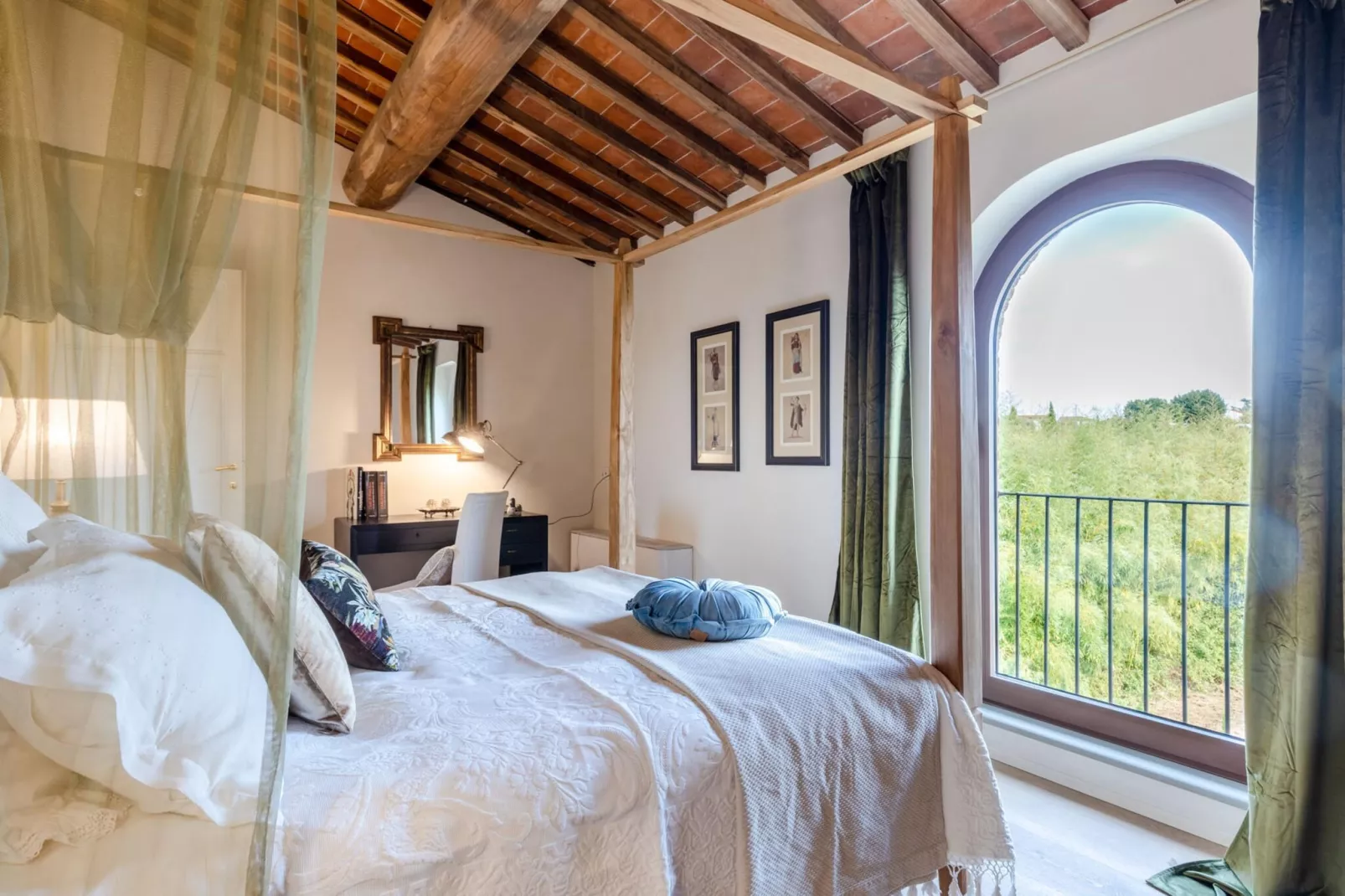 Il Conte Farmhouse Retreat - Bedroom