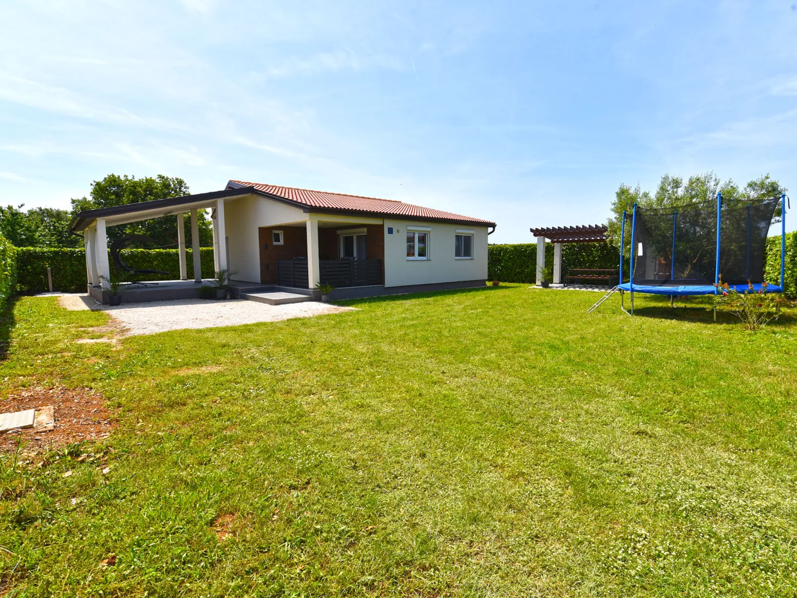 House 2154 - Outside