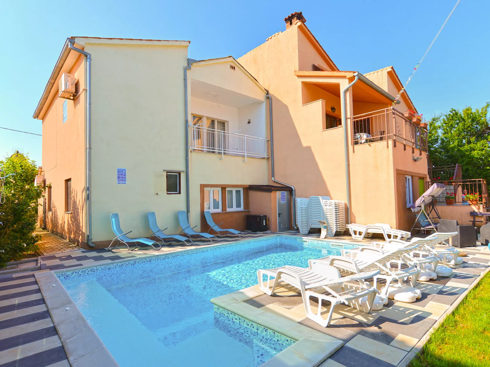 Apartment 351 - Draußen