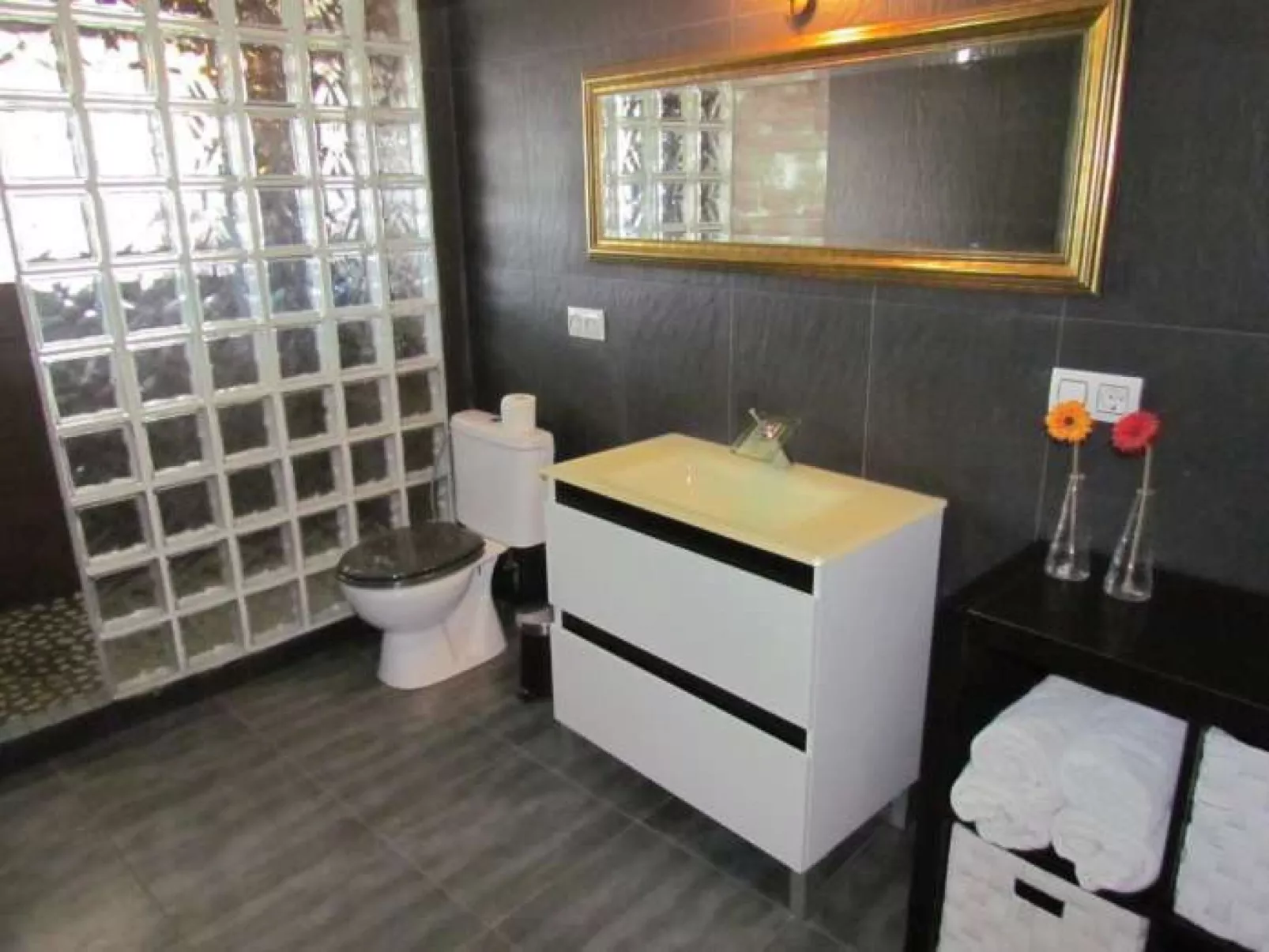 Villa VARNA -Casa en Capdepera- Piscina Privada- Barbacoa. Niños bienvenidos - - Inside