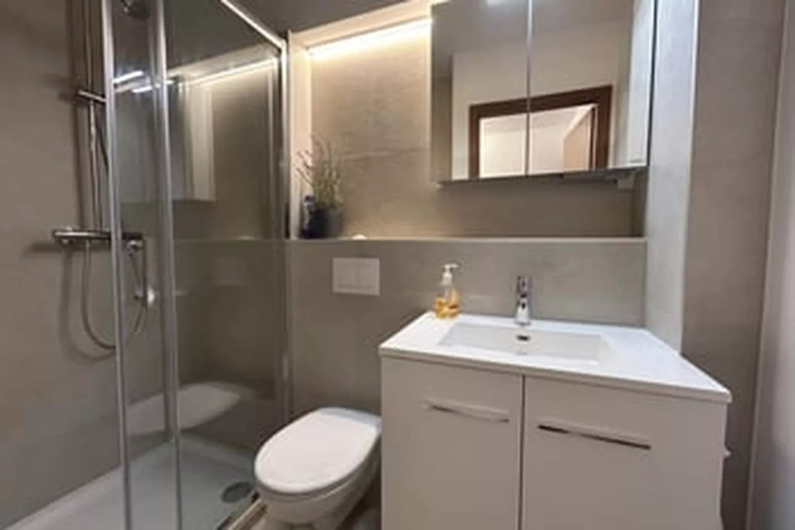 BLANKENDUYN 6A - Badezimmer