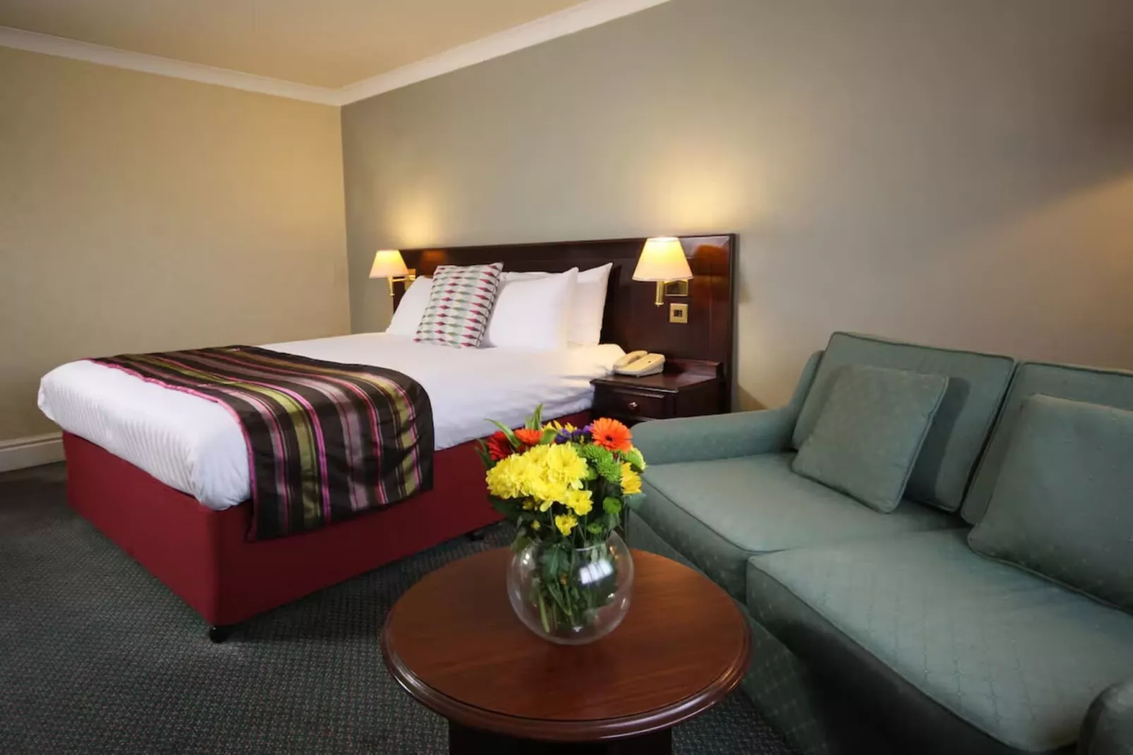 Standard Double Room - Schlafzimmer