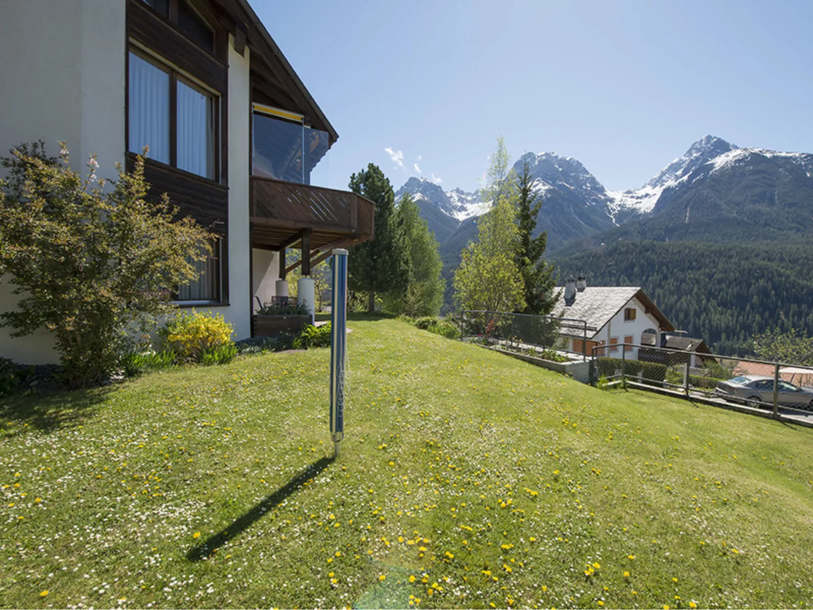 Chasa Bainvgnü, (Scuol). - Dehors
