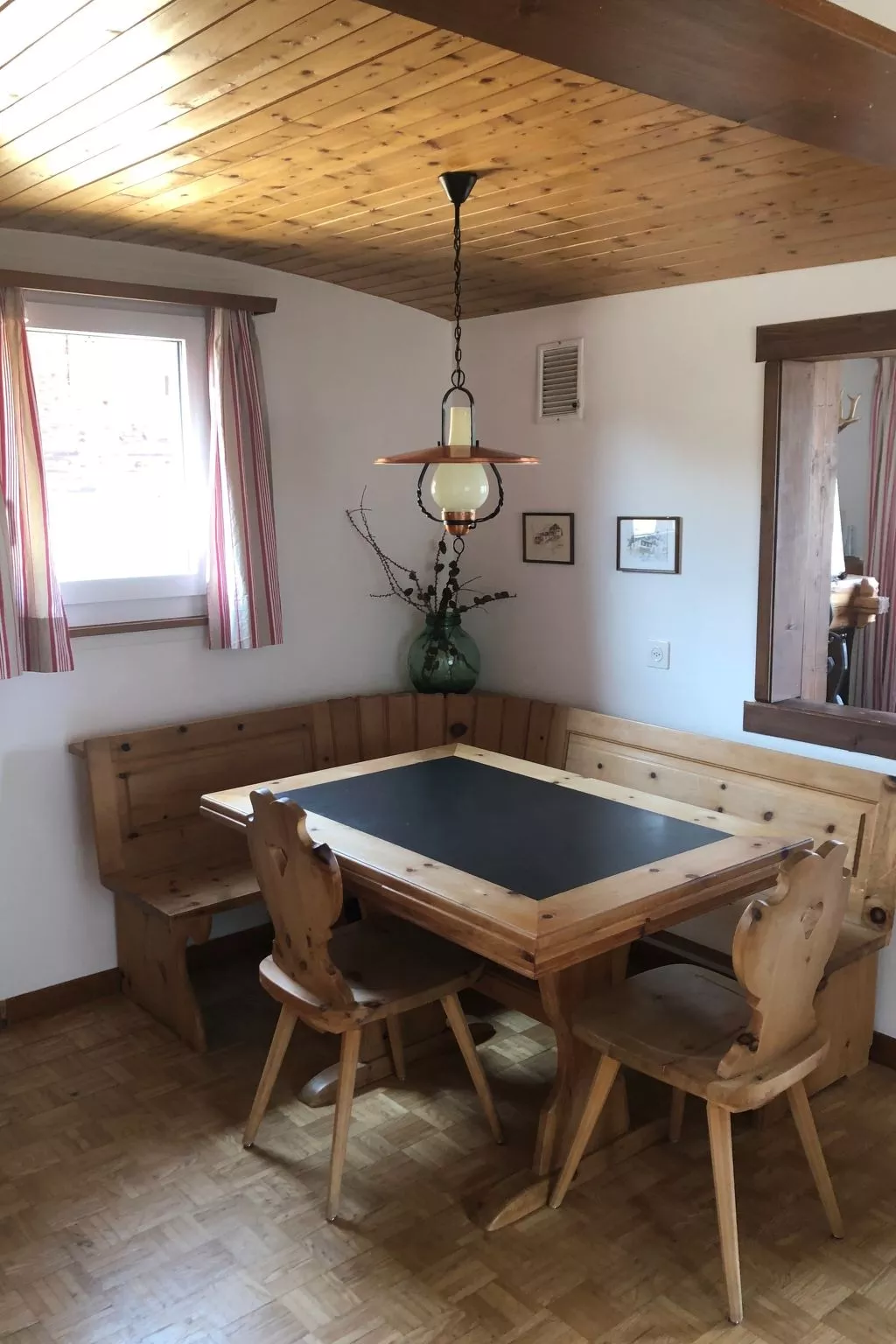 Chasa Refugi, (Müstair). - Inside