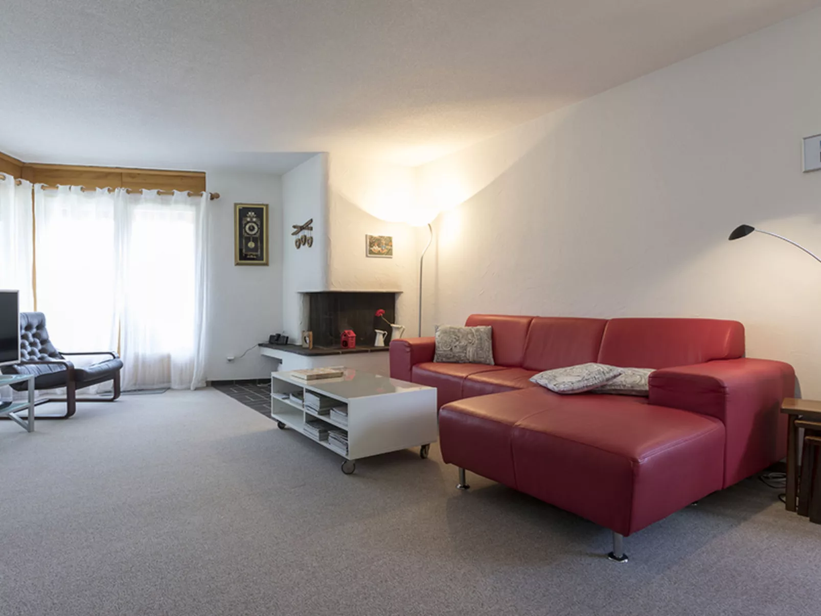 Arnika Kornmayer, Obersaxen-Affeier, (Obersaxen). - Drinnen