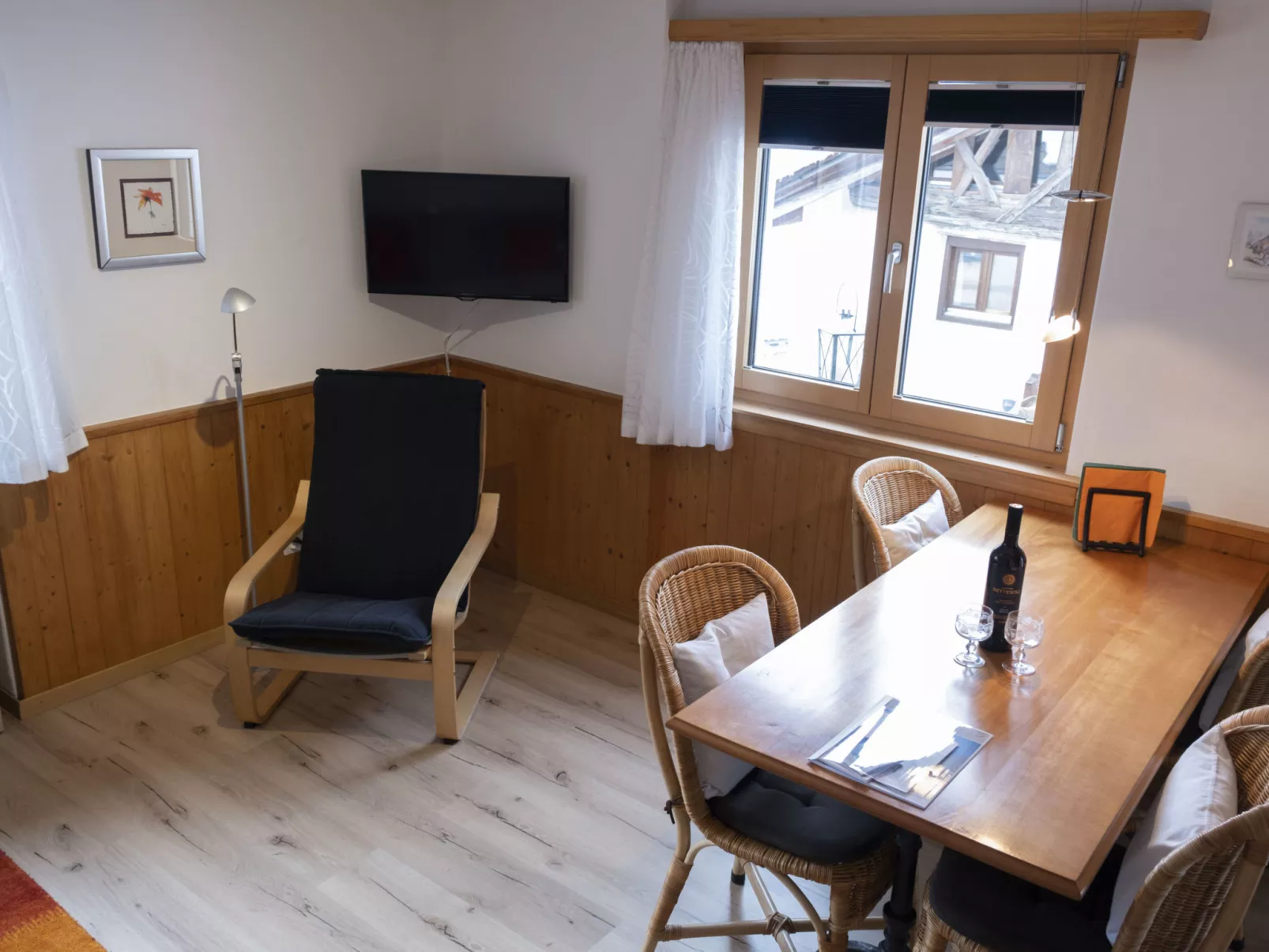 Archas 202A, (Sent). - Drinnen
