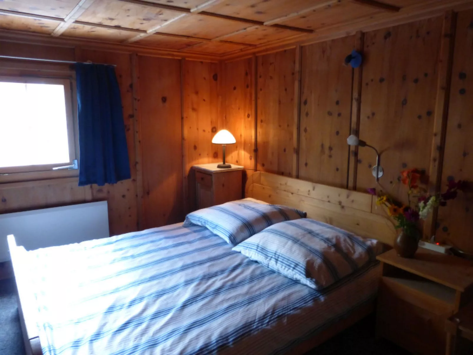 Ambach79, (Avers). - Drinnen