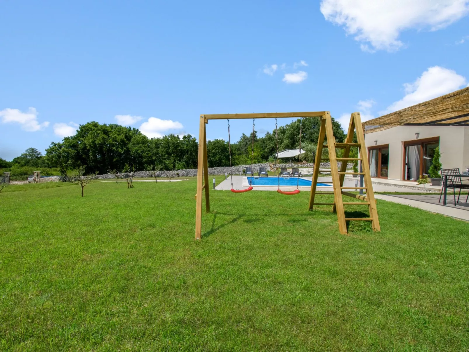 Villa Deni - Draußen