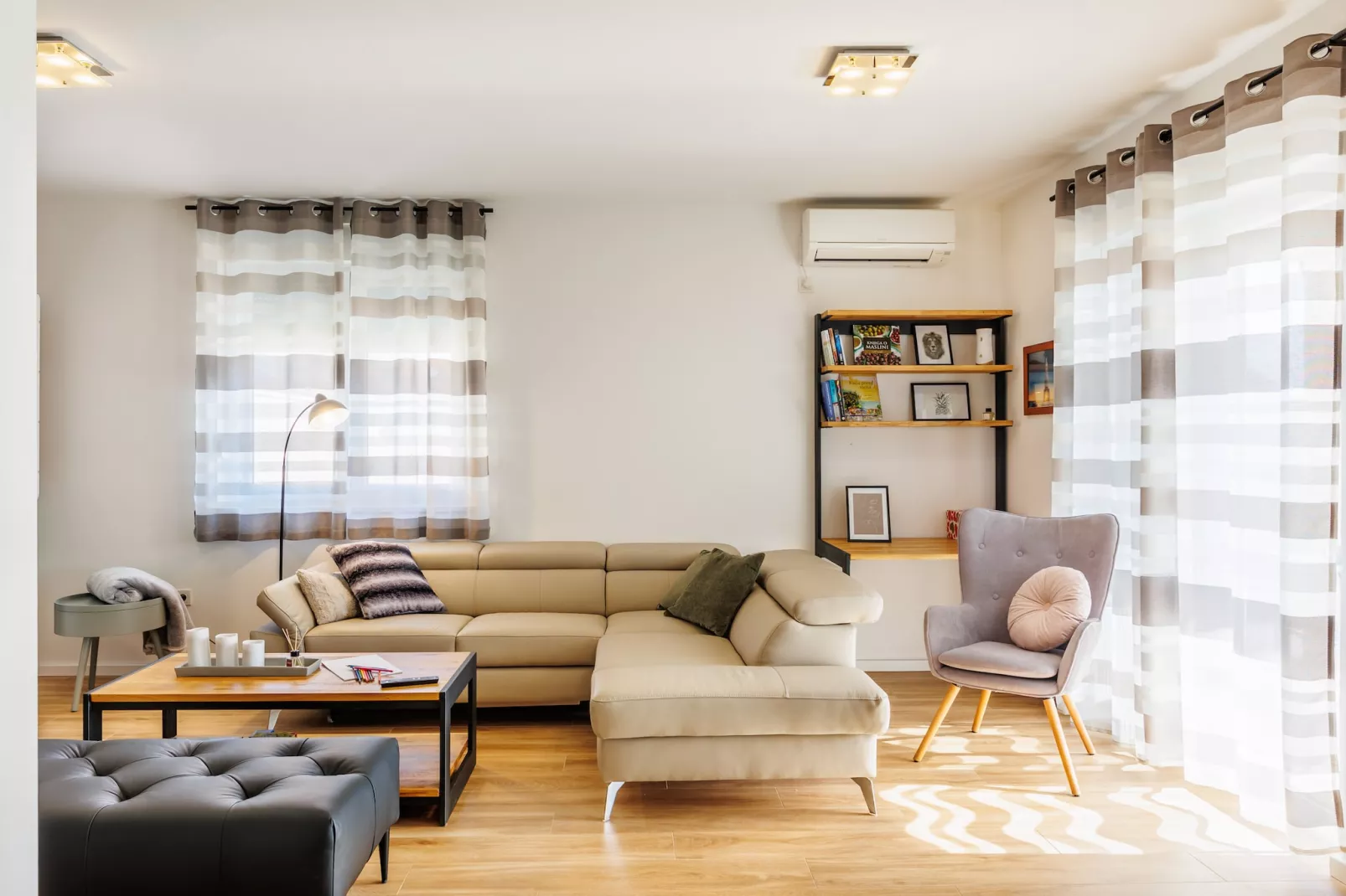 Holiday Home Fulia with pool - Wohnzimmer