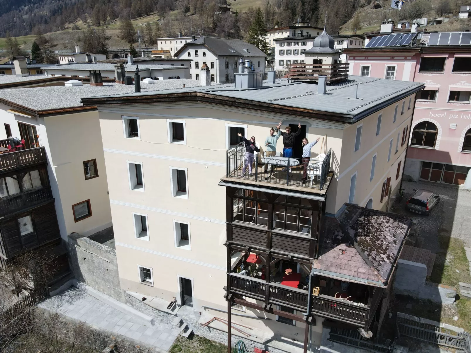Am Dorfplatz Lavin, (Lavin). - Outside