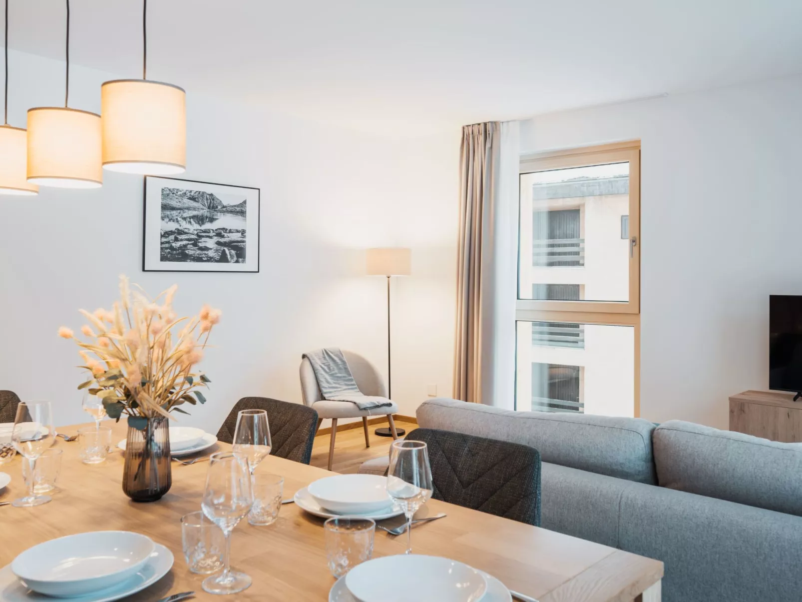 Alpine Apartments, (San Bernardino). - Inside