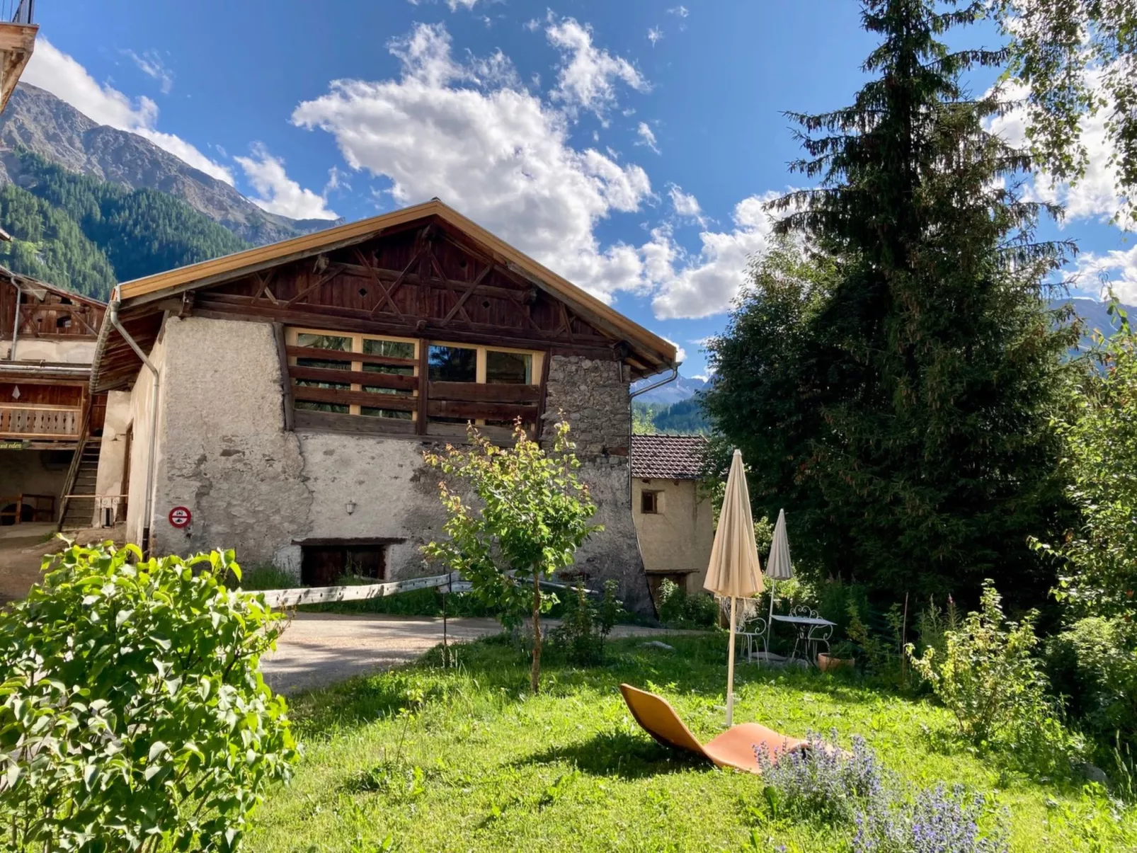 Stalla d'Immez, (Sta. Maria - Santa Maria Val Müstair). - Draußen