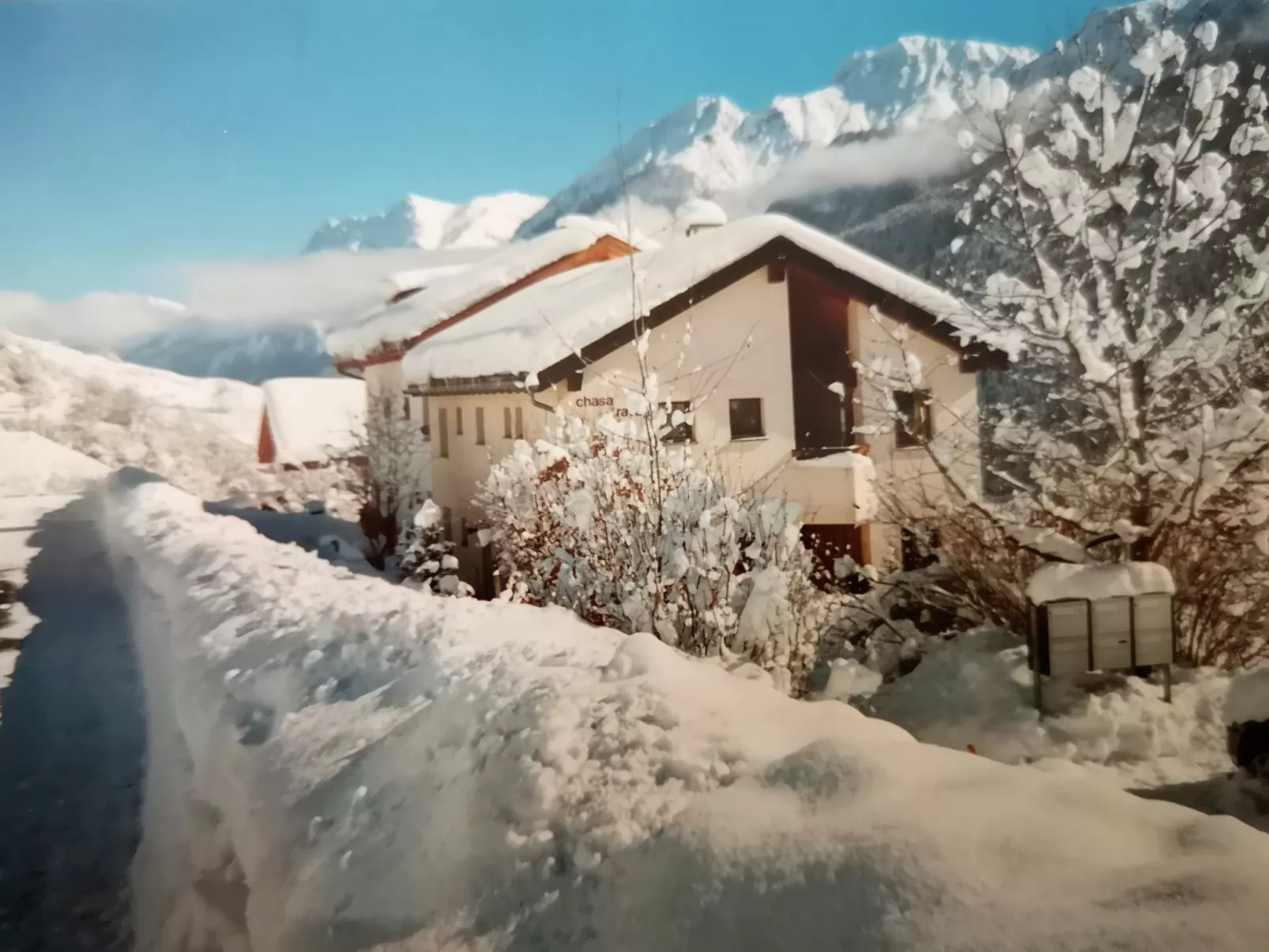 Chasa Ravagl, (Scuol). - Draußen
