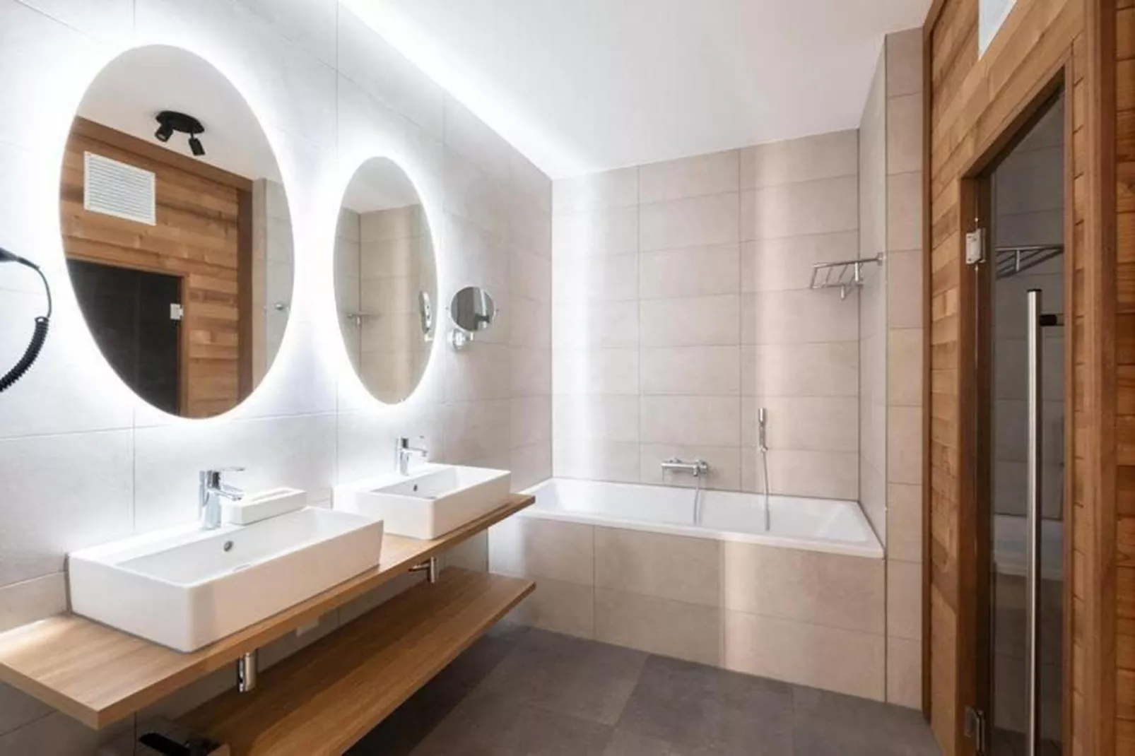 Luxury Beach Apartment | 4+2 Pers. - Badezimmer