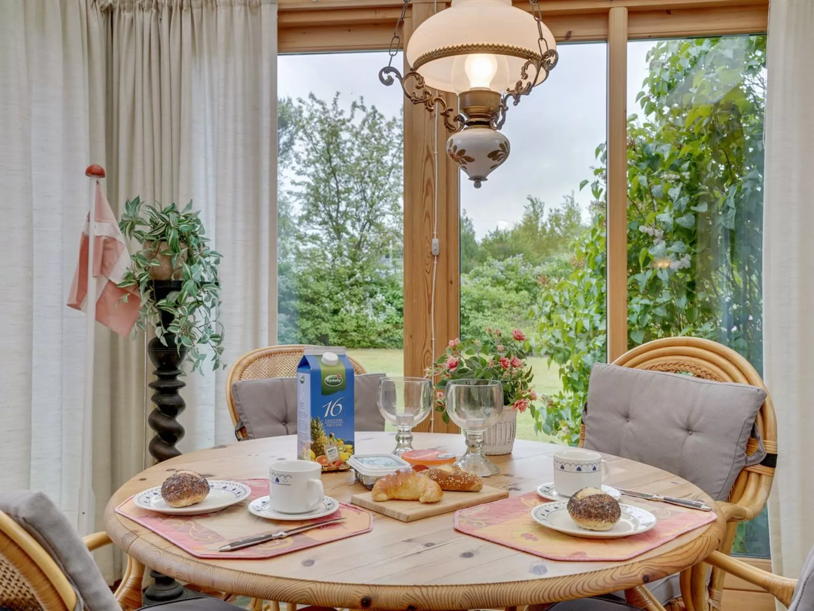 "Kaarina" - 550m from the sea - Inside
