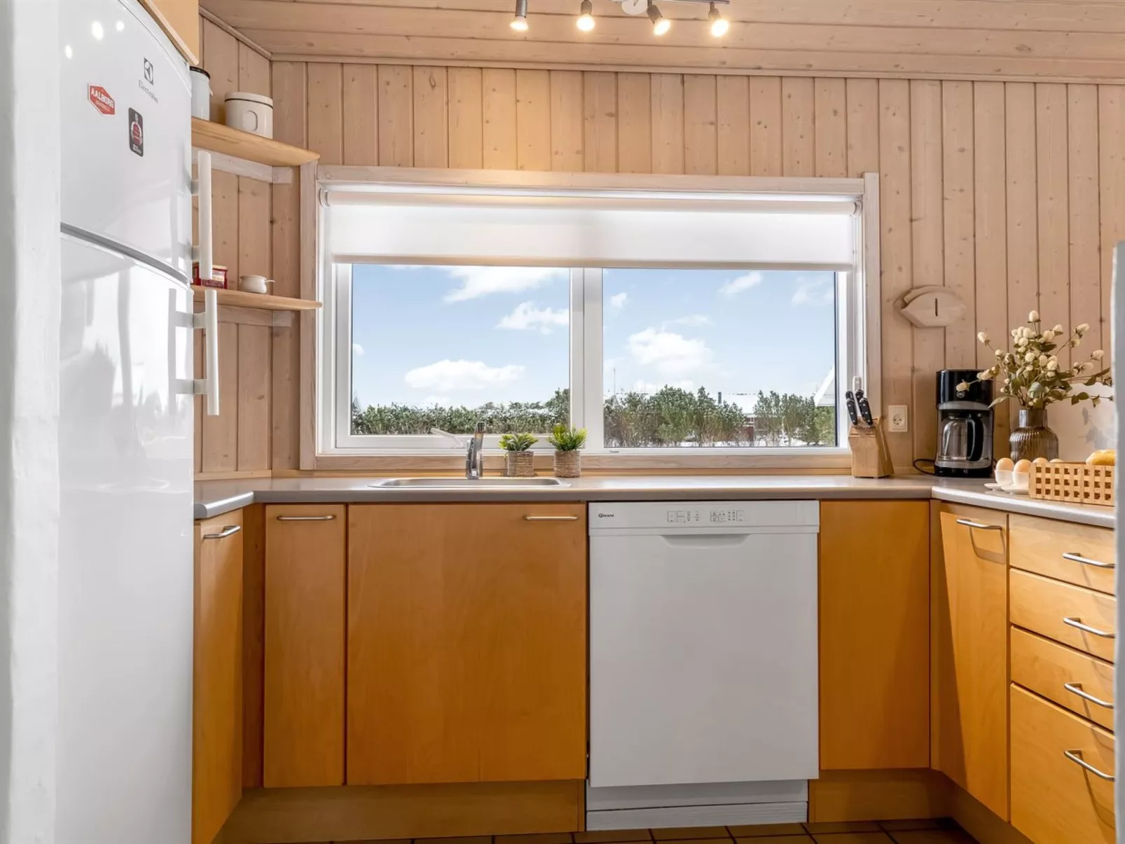 "Galin" - 210m to the fjord - Inside