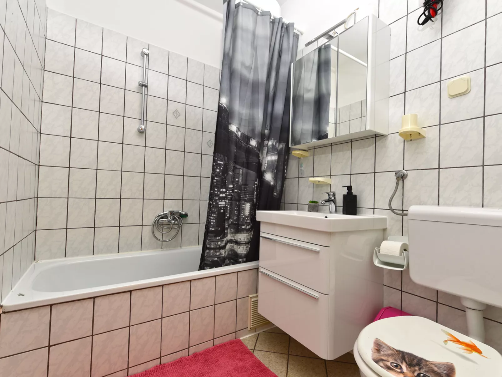 Apartment 143 - Dedans