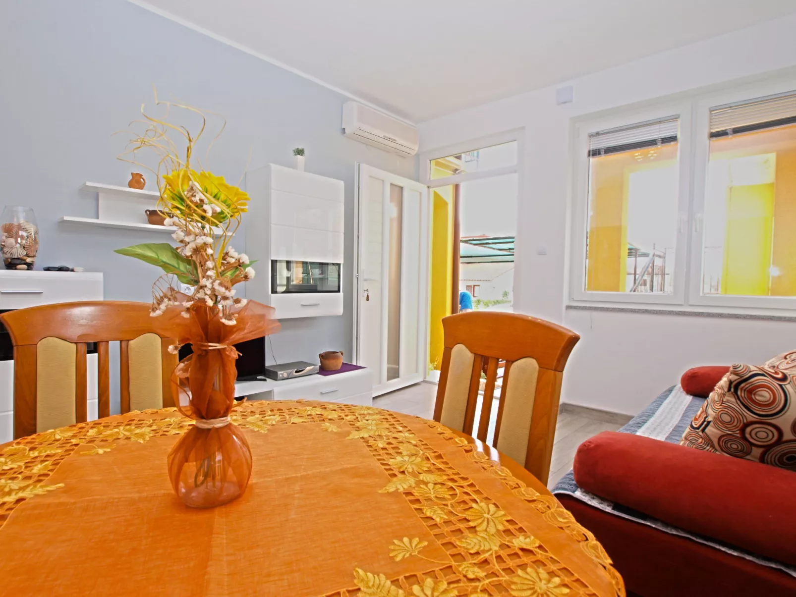 Apartment 1200 - Inside