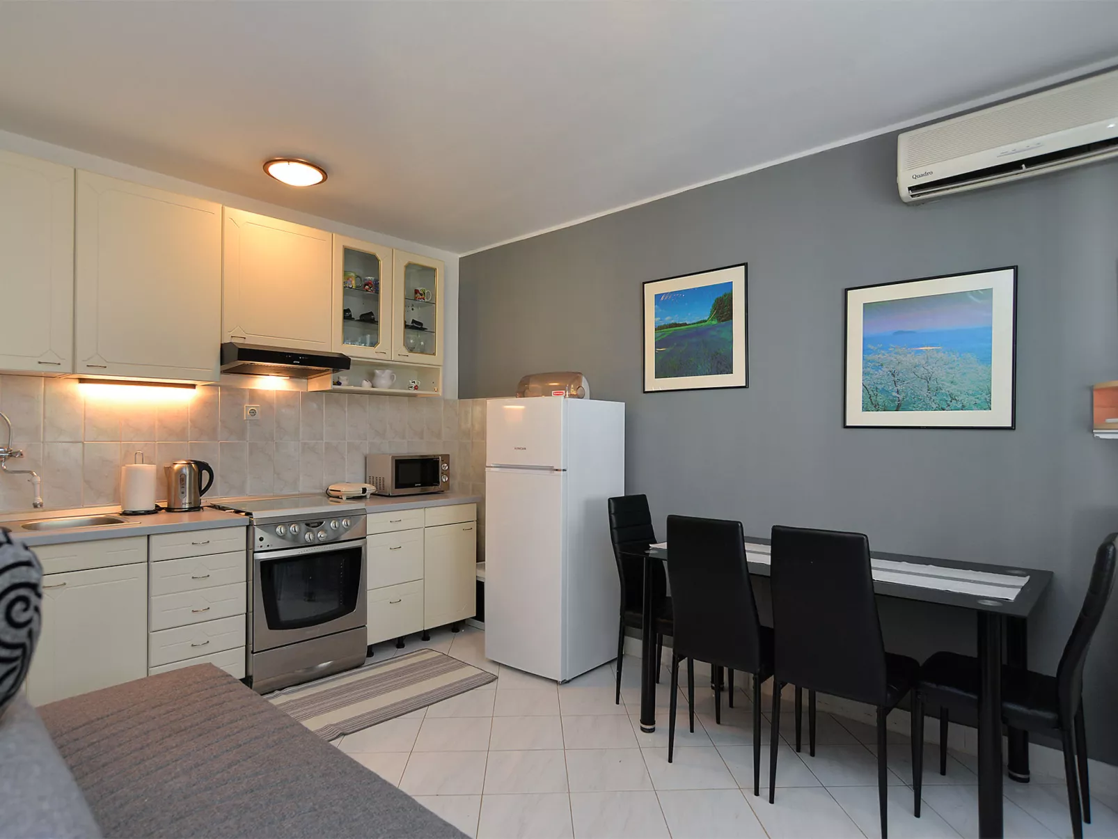 Apartment 2060 - Drinnen