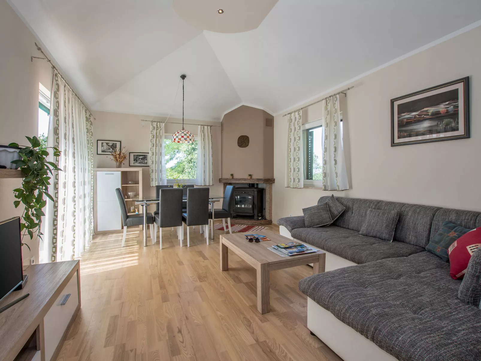 House 1276 - Drinnen