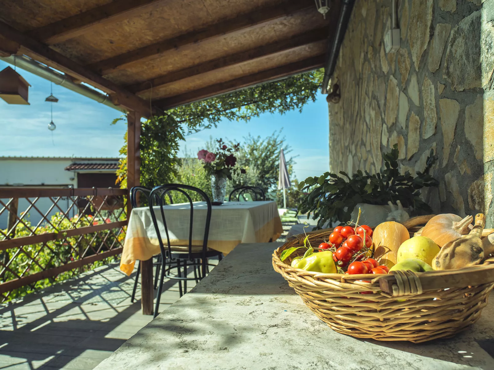 House Barat - Dehors
