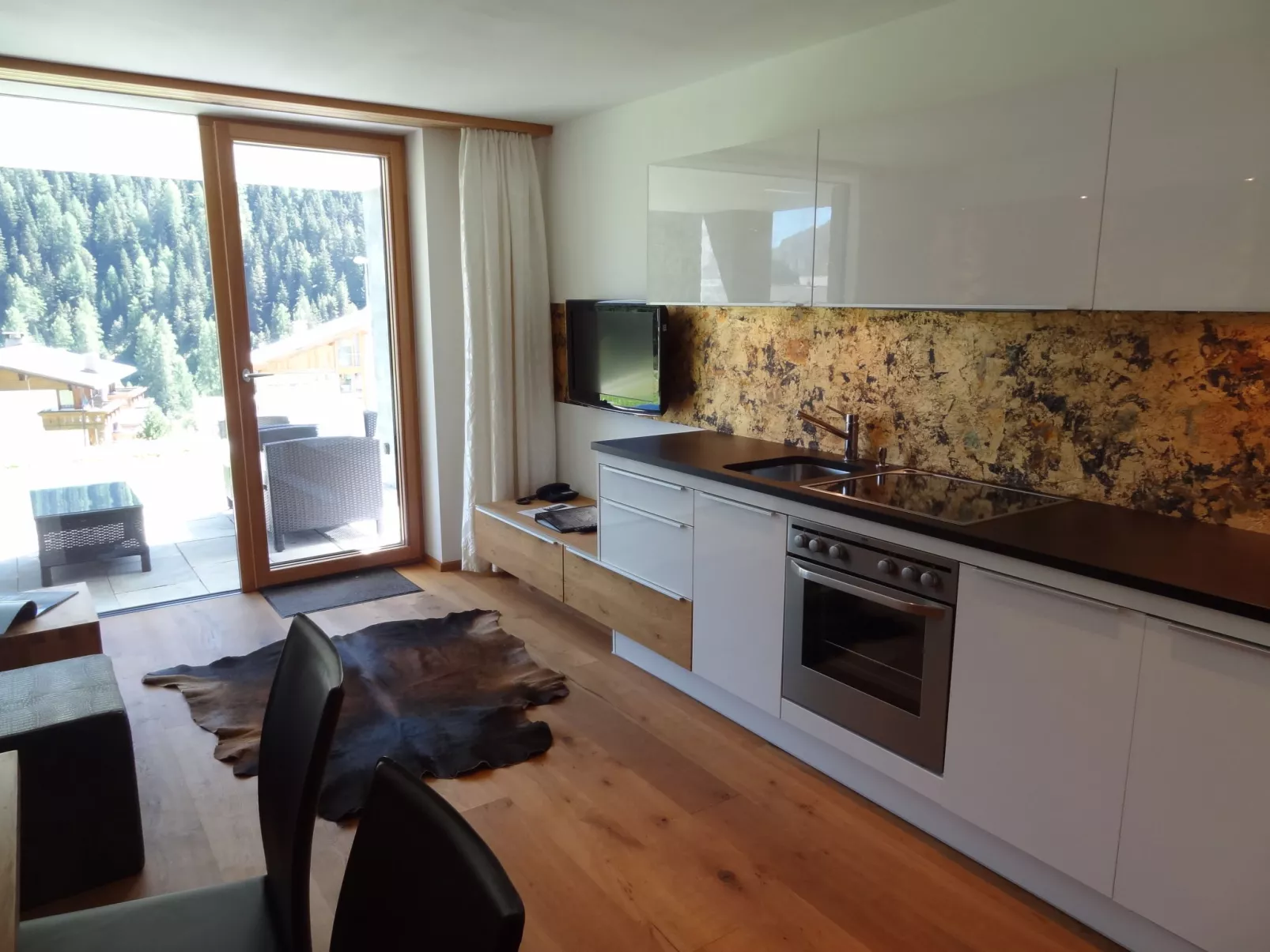 Alpinlodge & spa*****, (Samnaun-Ravaisch). - Drinnen