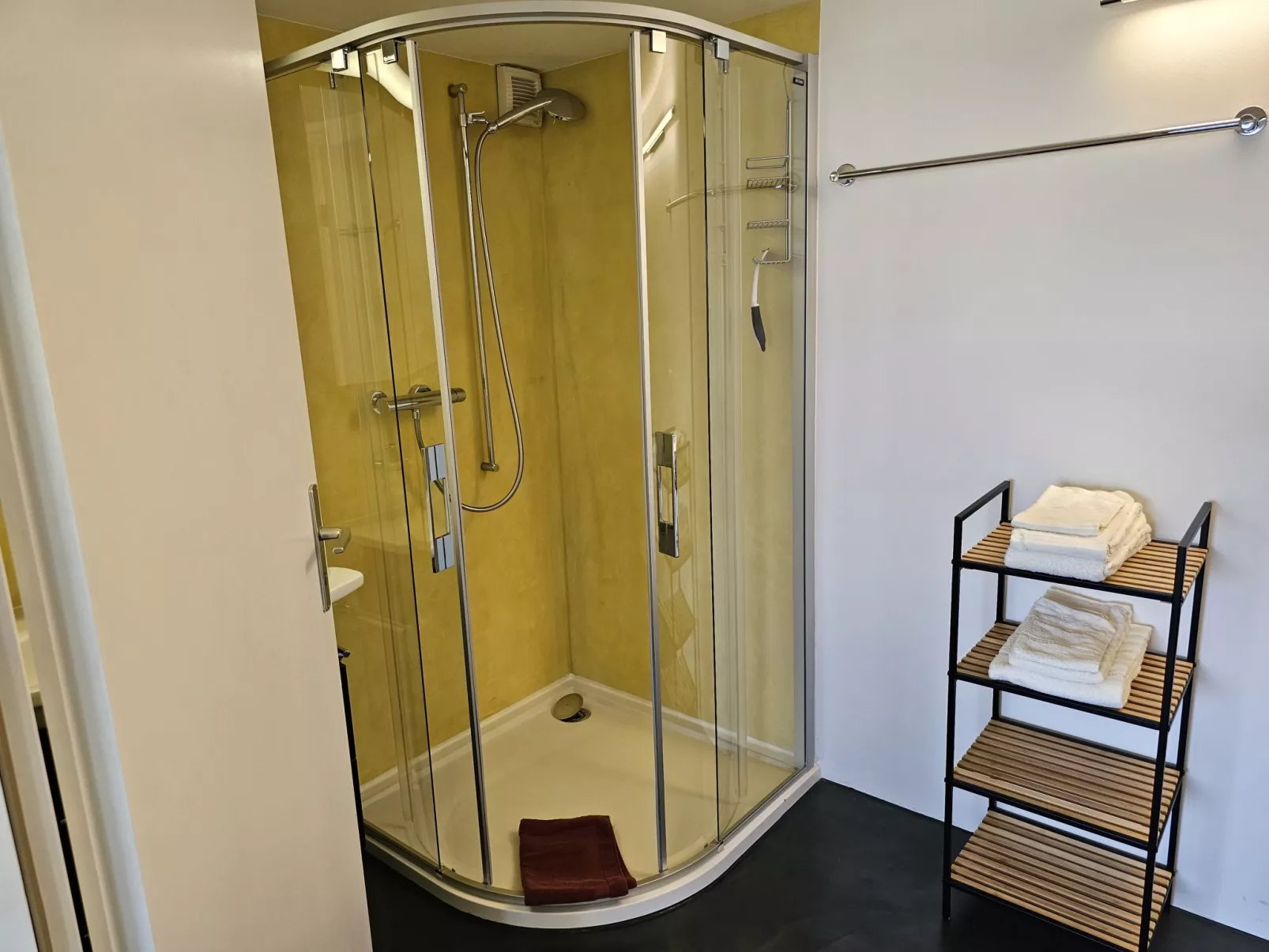 Im Försterhaus Dalin, (Dalin). - Inside