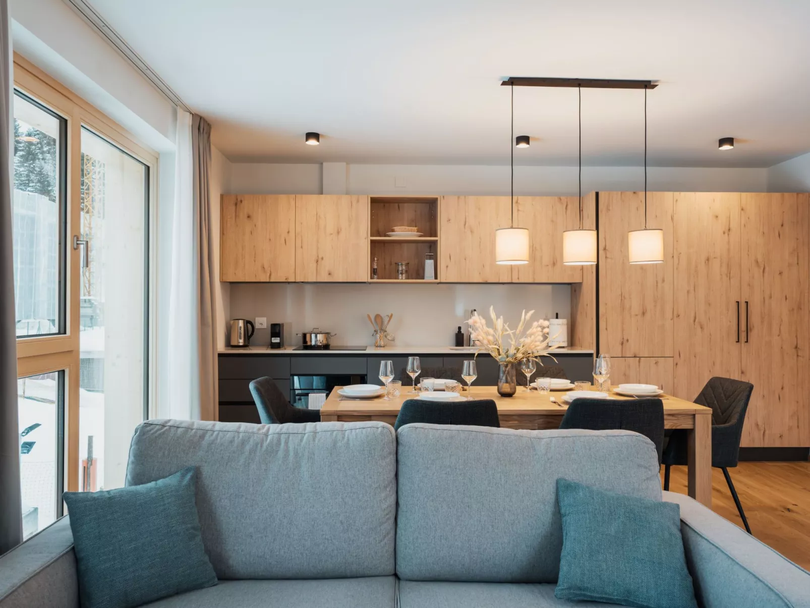 Alpine Apartments, (San Bernardino). - Inside
