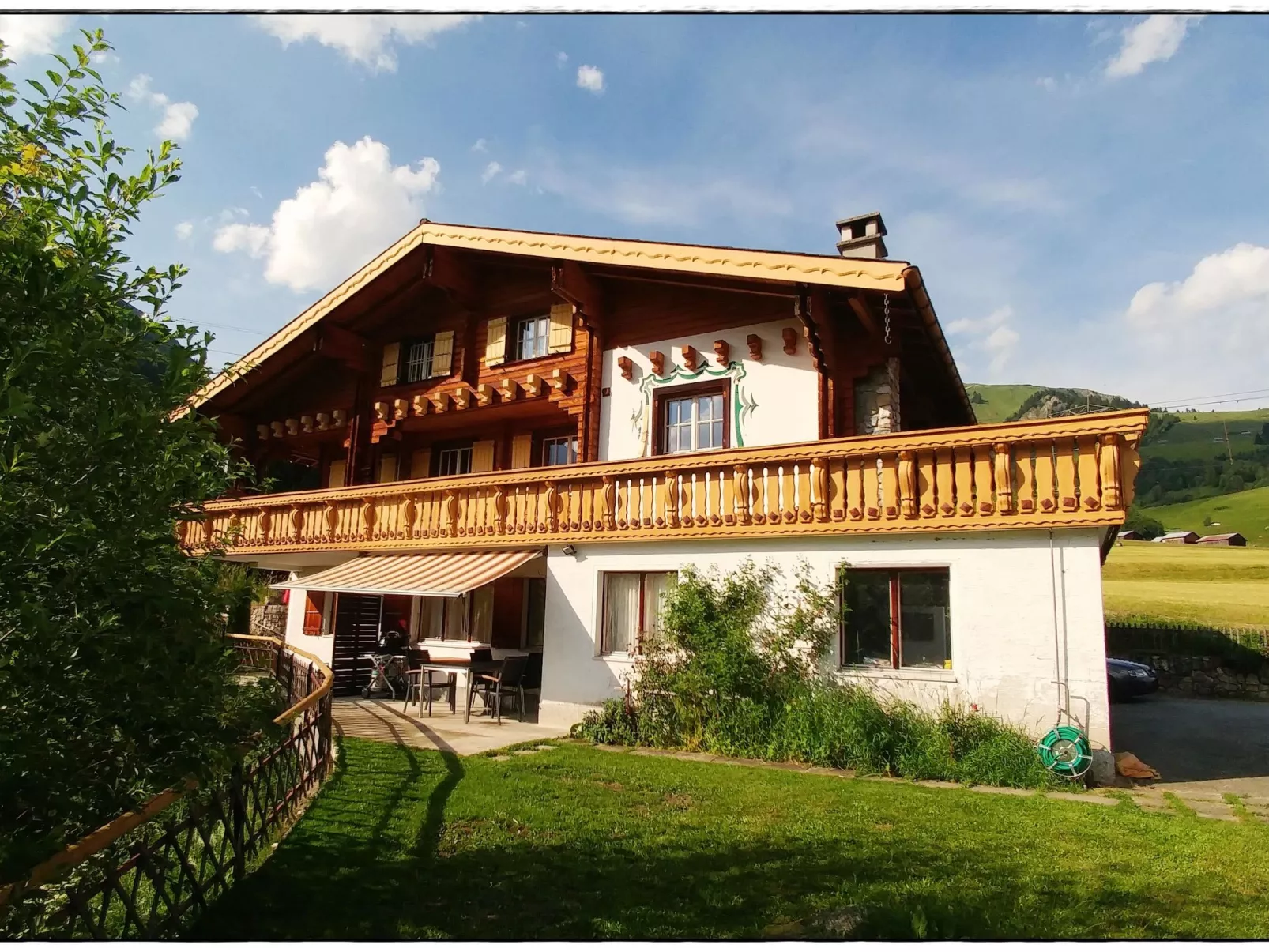 Chalet Dargun Bünter, (Camischolas/Sedrun). - Draußen