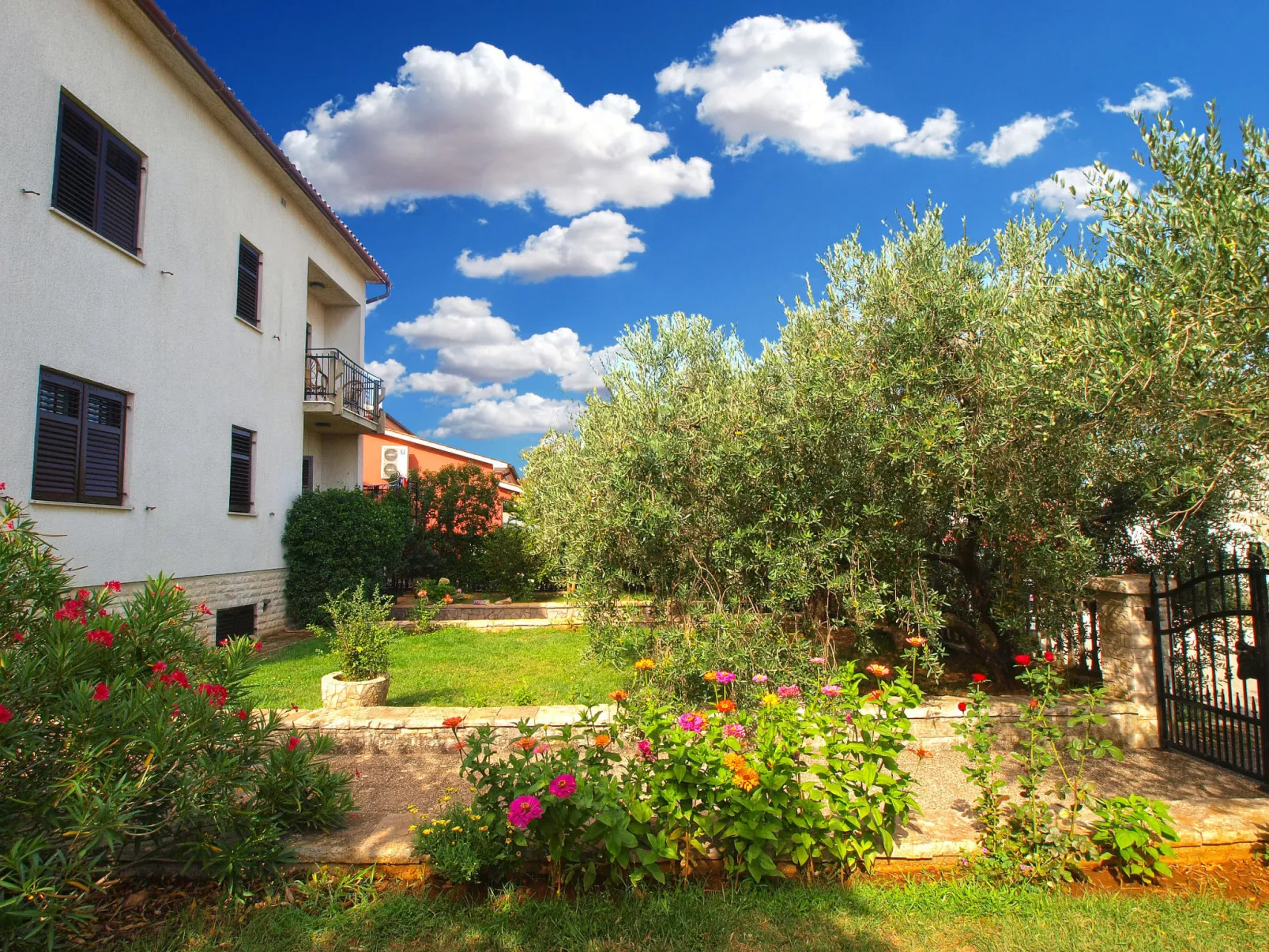 Apartment 442 - Outside