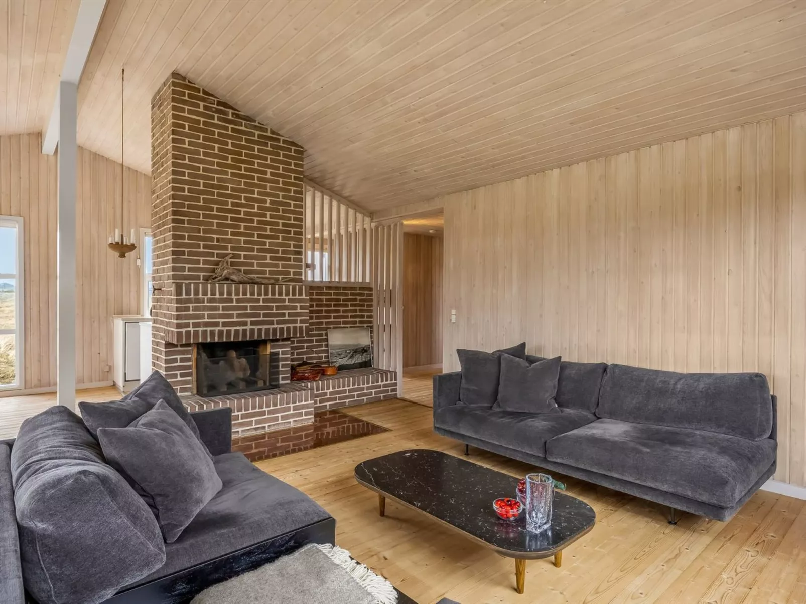 "Sighfrith" - 500m from the sea - Inside